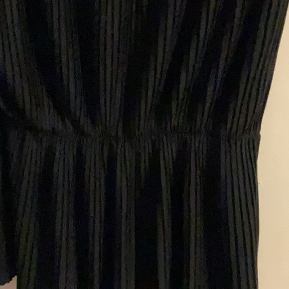 Merona Size Med Women’s Shirt - Picture 2 of 4